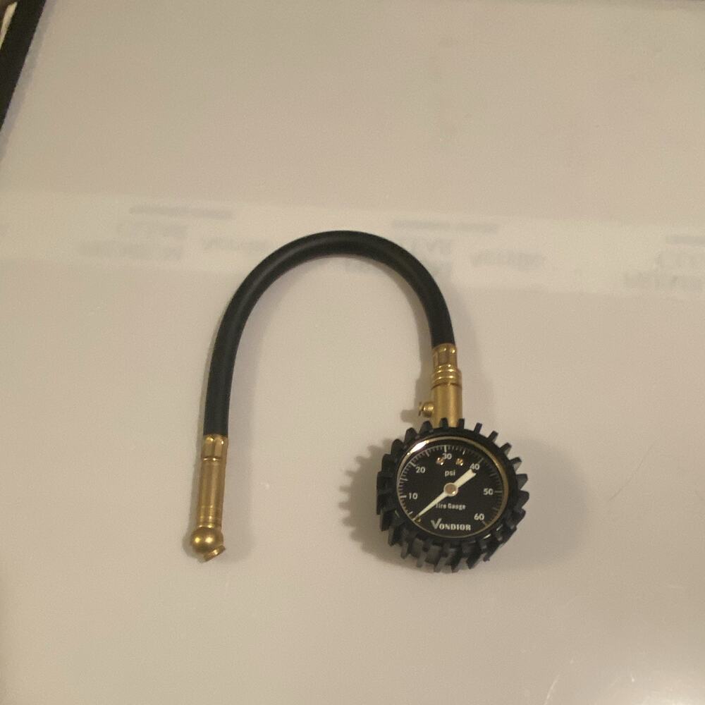 VONDIOR 0-60 PSI Dial Tire Pressure Gauge w/ Hose, Side/Bottom Mount